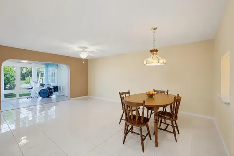 676 Laconia Circle Lake Worth FL 33467