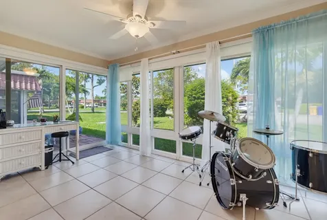 676 Laconia Circle Lake Worth FL 33467
