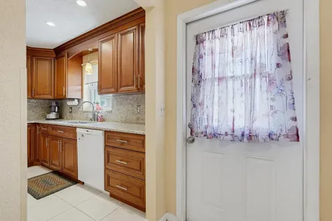 676 Laconia Circle Lake Worth FL 33467