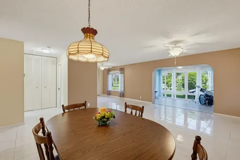 676 Laconia Circle Lake Worth FL 33467