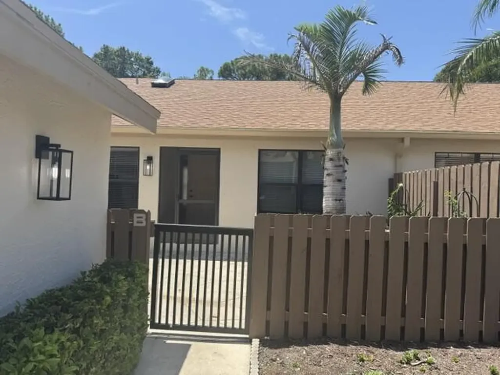 2084 SW Silver Pine Way Palm City FL 34990