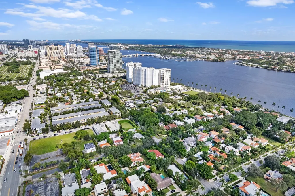 308 Barcelona Road West Palm Beach FL 33401