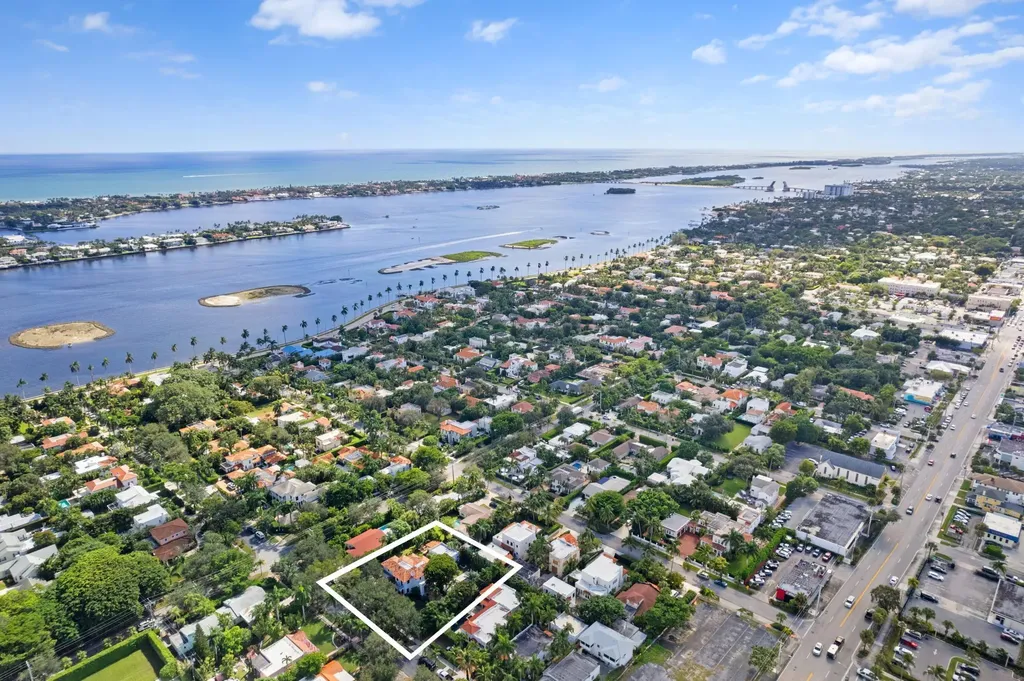 308 Barcelona Road West Palm Beach FL 33401