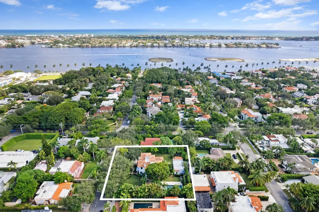 308 Barcelona Road West Palm Beach FL 33401