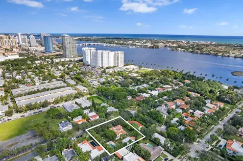 308 Barcelona Road West Palm Beach FL 33401