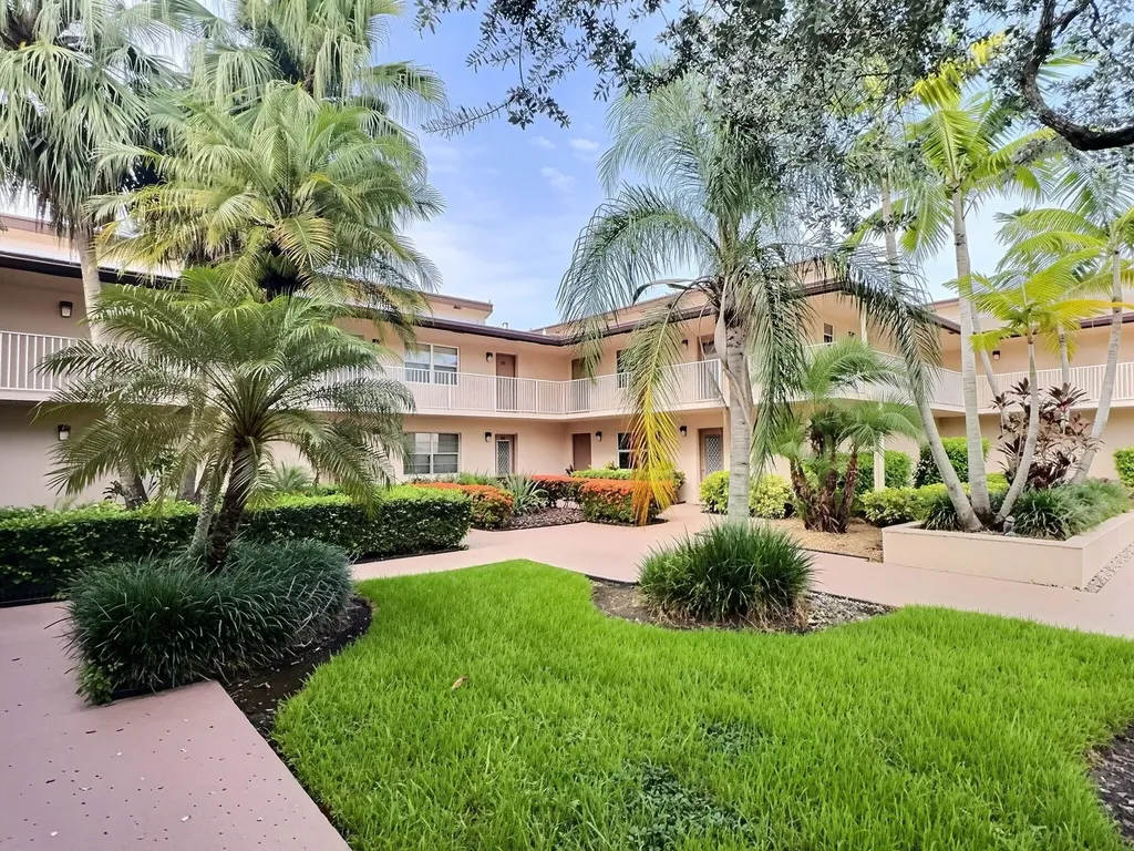 8760 Azalea Court Tamarac FL 33321