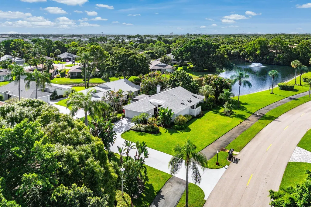 13120 Bonnette Drive Palm Beach Gardens FL 33418