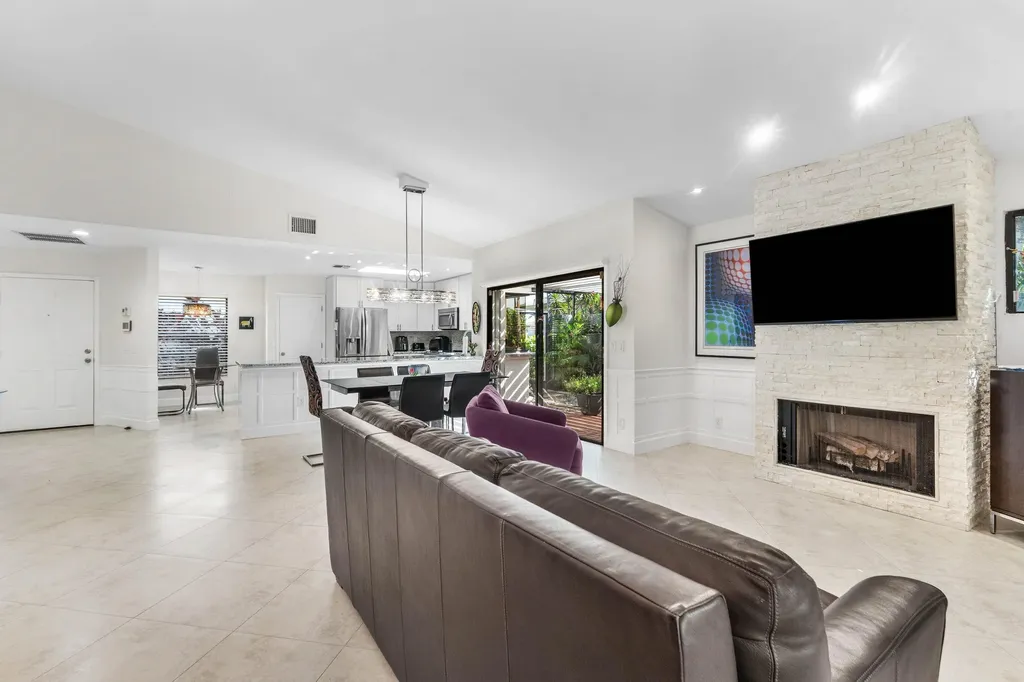 13120 Bonnette Drive Palm Beach Gardens FL 33418