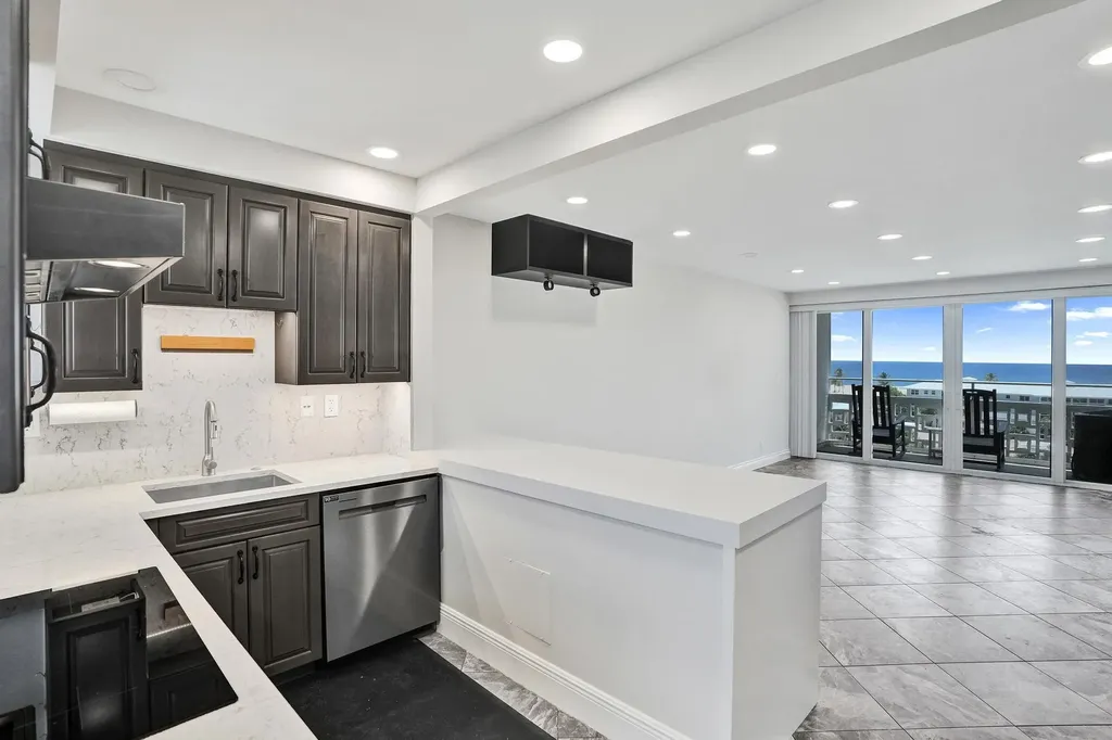 1900 S Ocean Drive Fort Lauderdale FL 33316