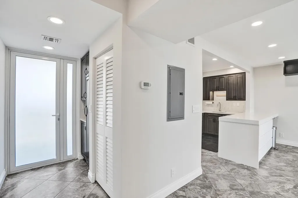 1900 S Ocean Drive Fort Lauderdale FL 33316