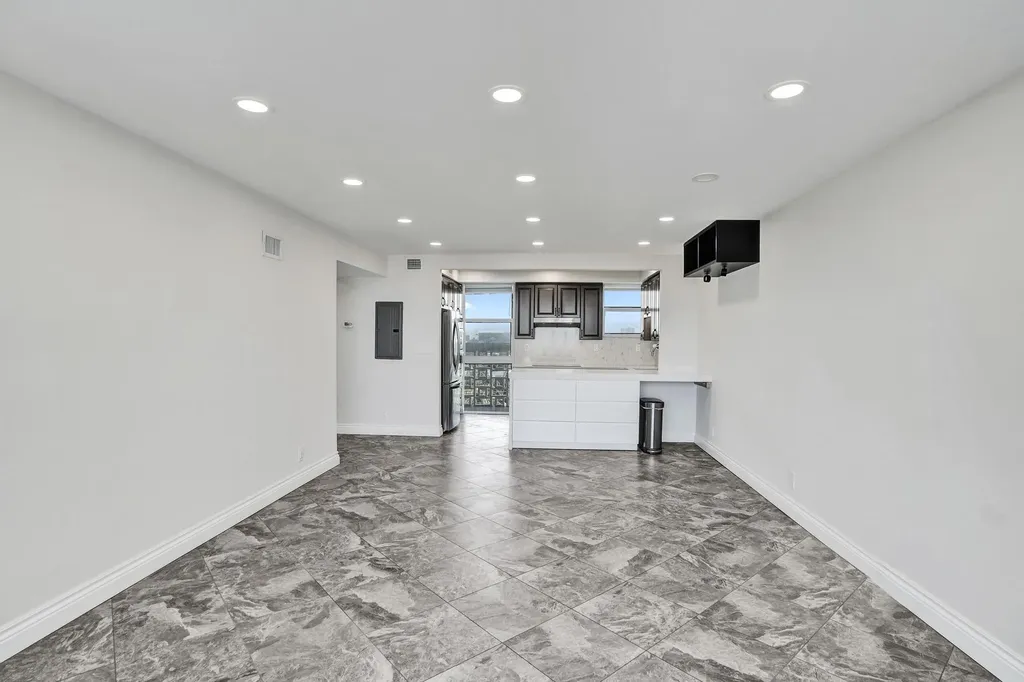 1900 S Ocean Drive Fort Lauderdale FL 33316