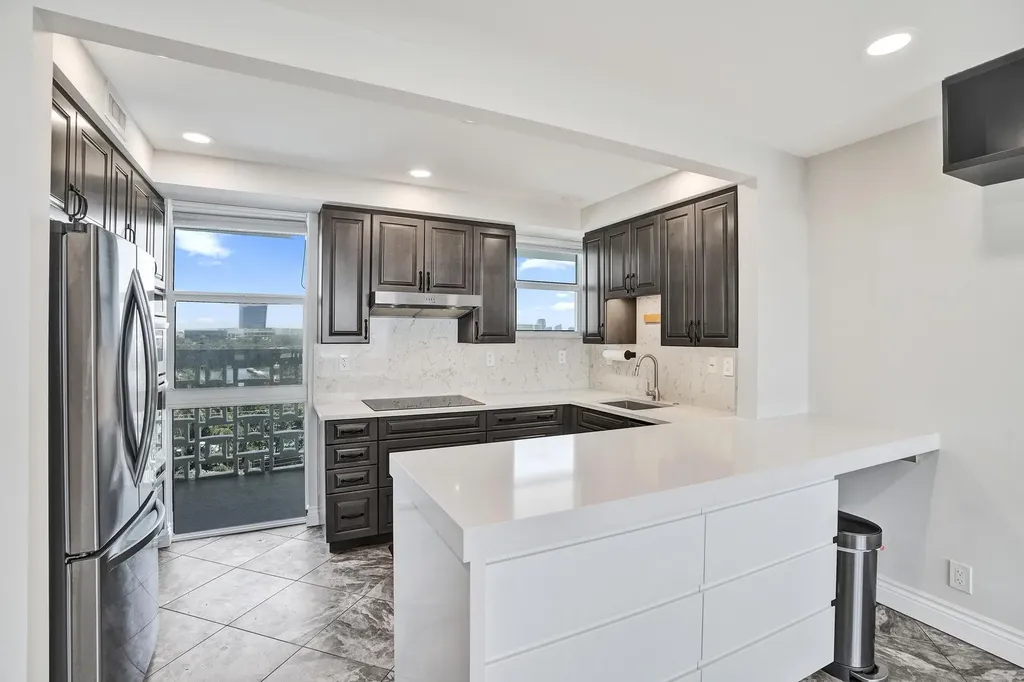 1900 S Ocean Drive Fort Lauderdale FL 33316