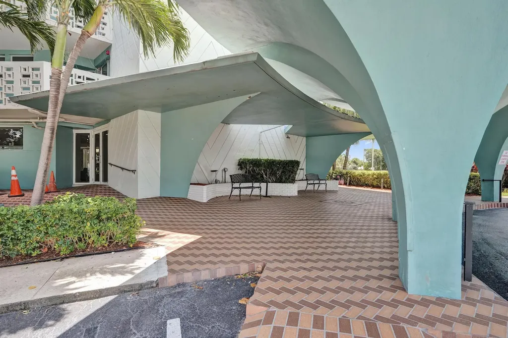 1900 S Ocean Drive Fort Lauderdale FL 33316