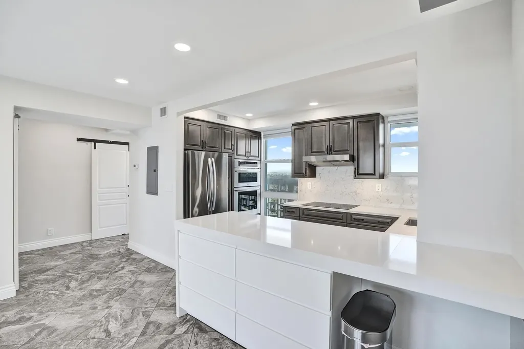 1900 S Ocean Drive Fort Lauderdale FL 33316