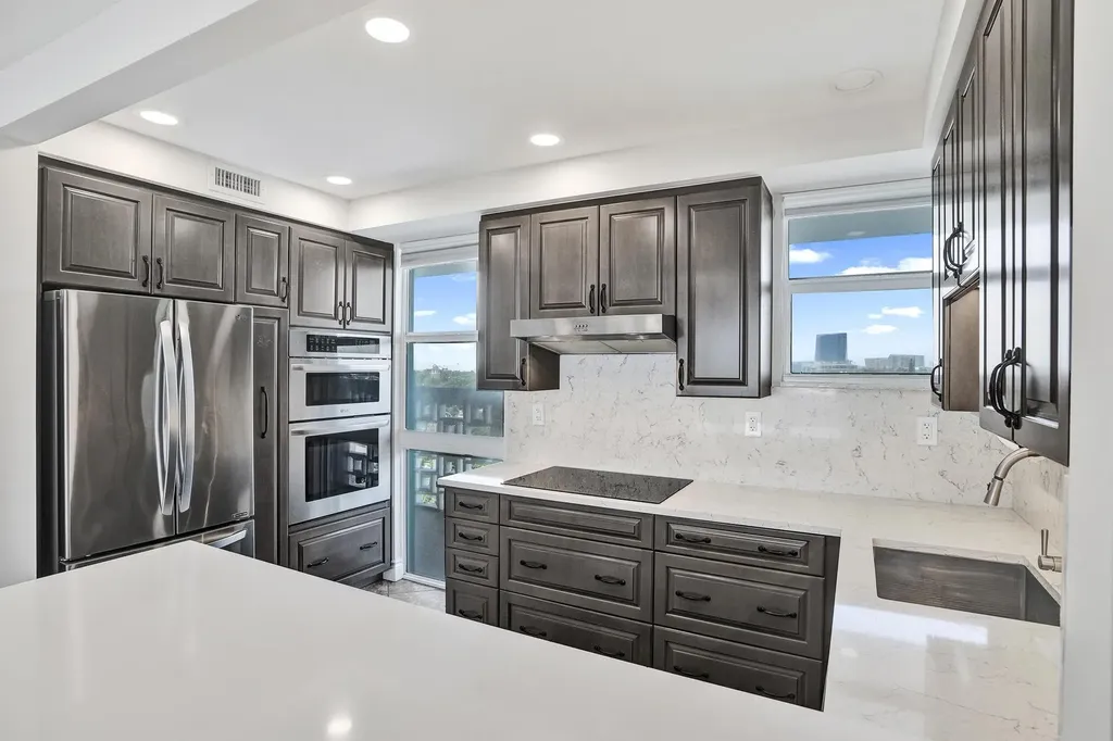 1900 S Ocean Drive Fort Lauderdale FL 33316