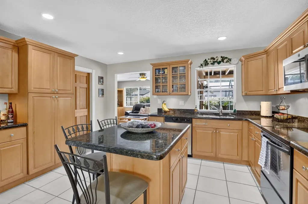 1851 NW 106th Avenue Pembroke Pines FL 33026