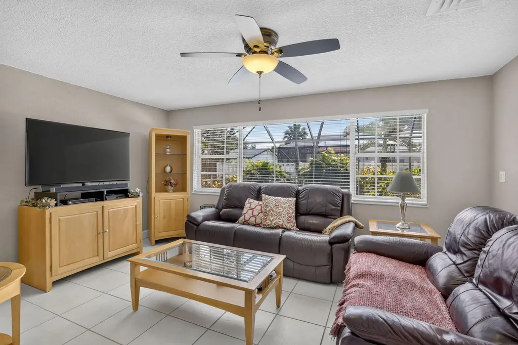 1851 NW 106th Avenue Pembroke Pines FL 33026