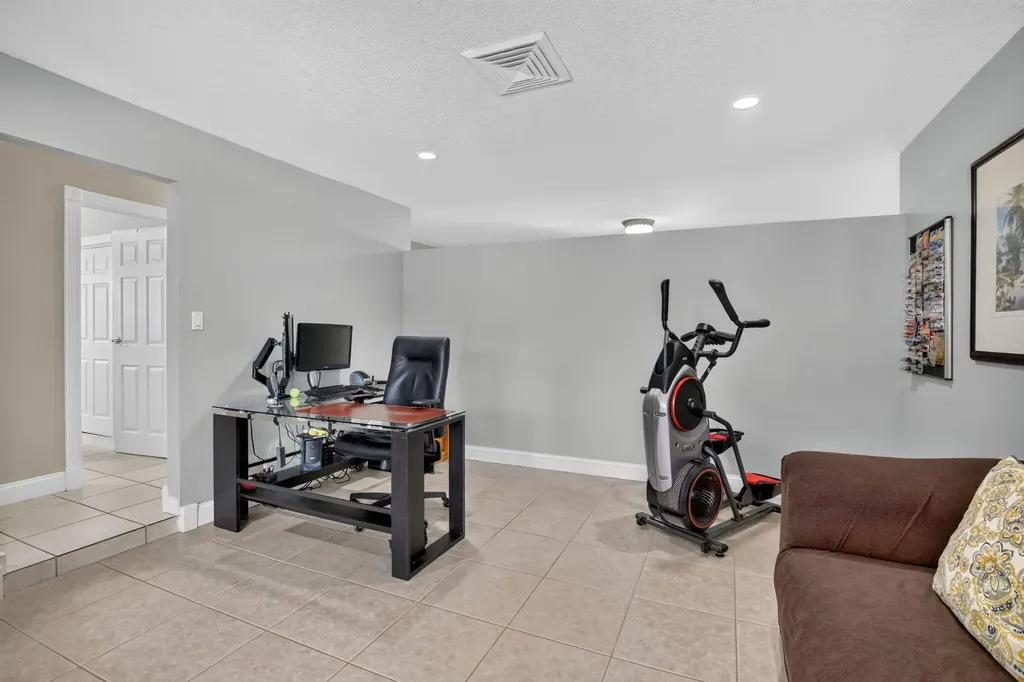 1851 NW 106th Avenue Pembroke Pines FL 33026