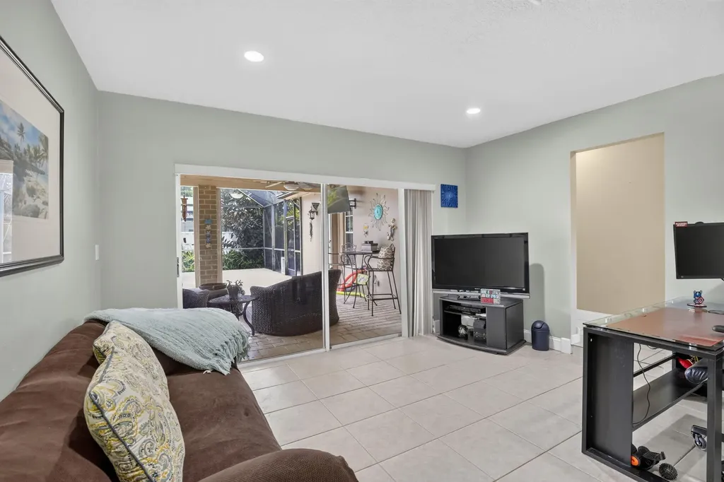 1851 NW 106th Avenue Pembroke Pines FL 33026