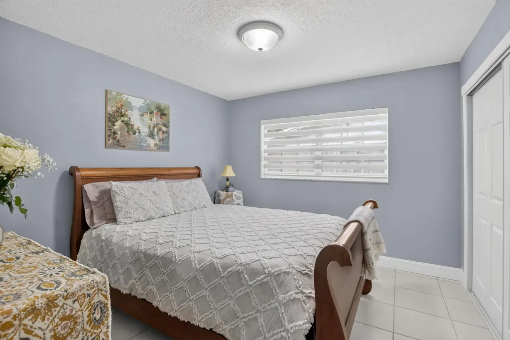 1851 NW 106th Avenue Pembroke Pines FL 33026