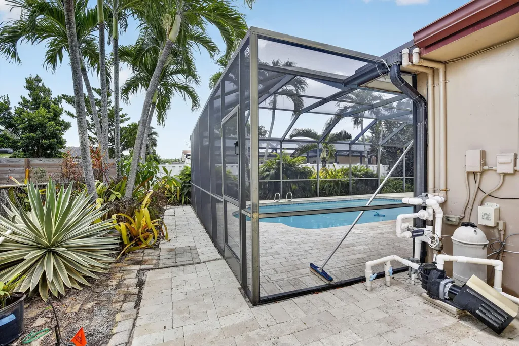 1851 NW 106th Avenue Pembroke Pines FL 33026