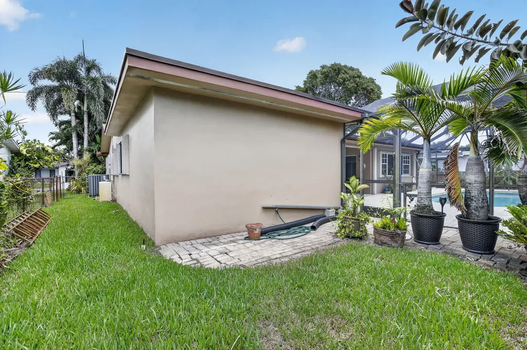 1851 NW 106th Avenue Pembroke Pines FL 33026