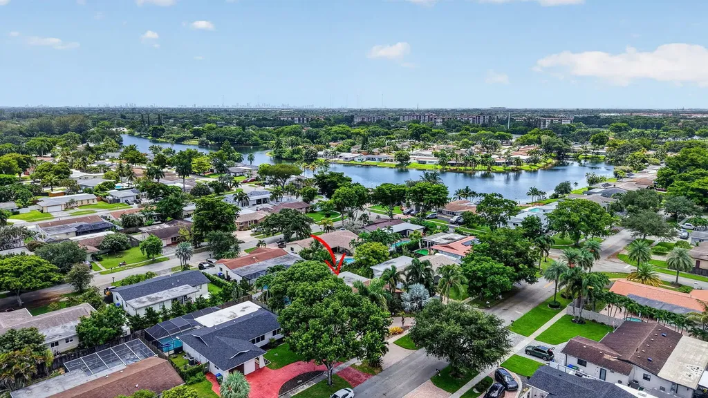 1851 NW 106th Avenue Pembroke Pines FL 33026