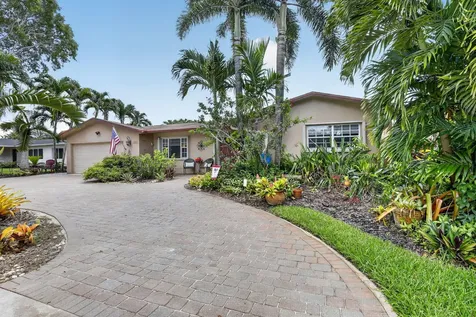 1851 NW 106th Avenue Pembroke Pines FL 33026
