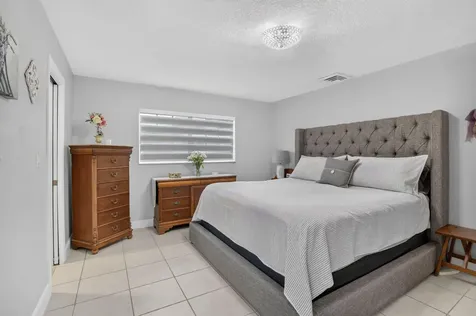 1851 NW 106th Avenue Pembroke Pines FL 33026