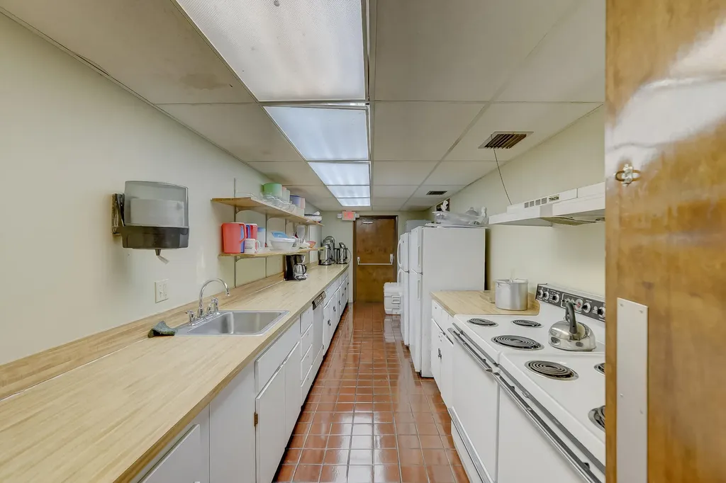6751 N University Drive Tamarac FL 33321