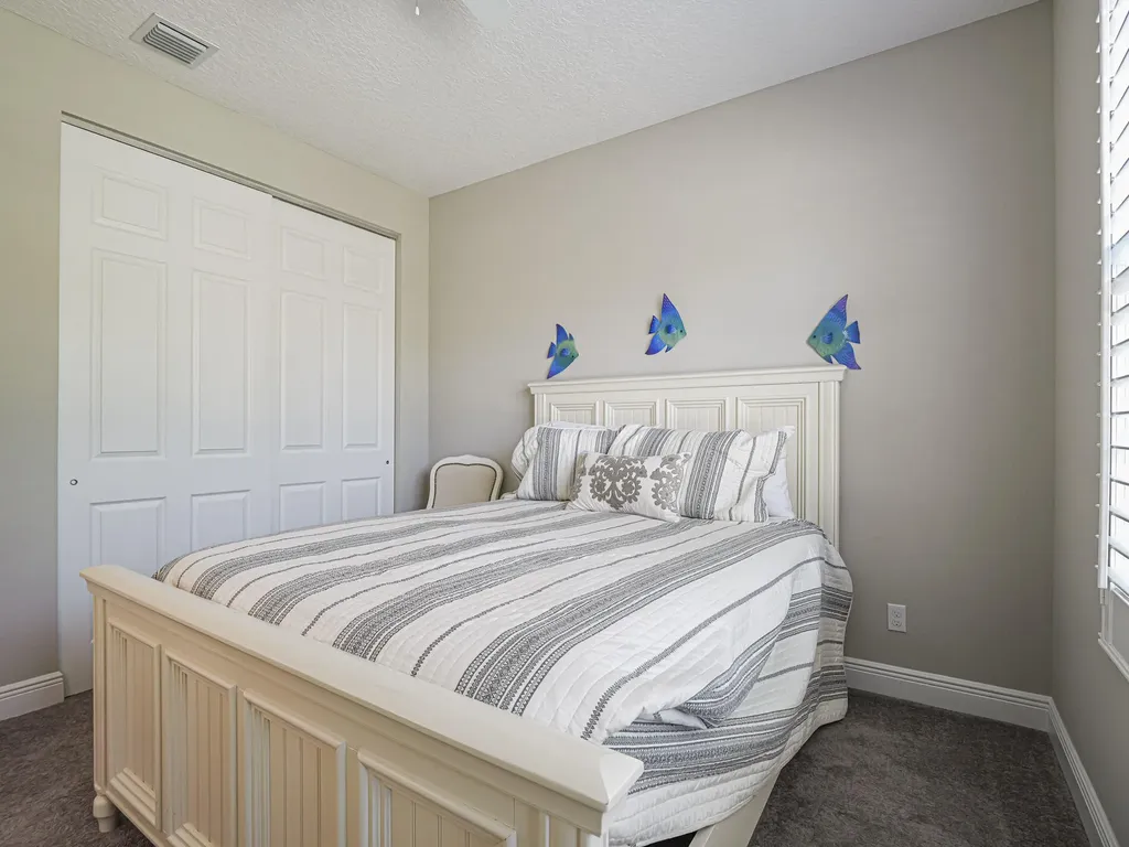 7425 Great Oak Place Vero Beach FL 32966