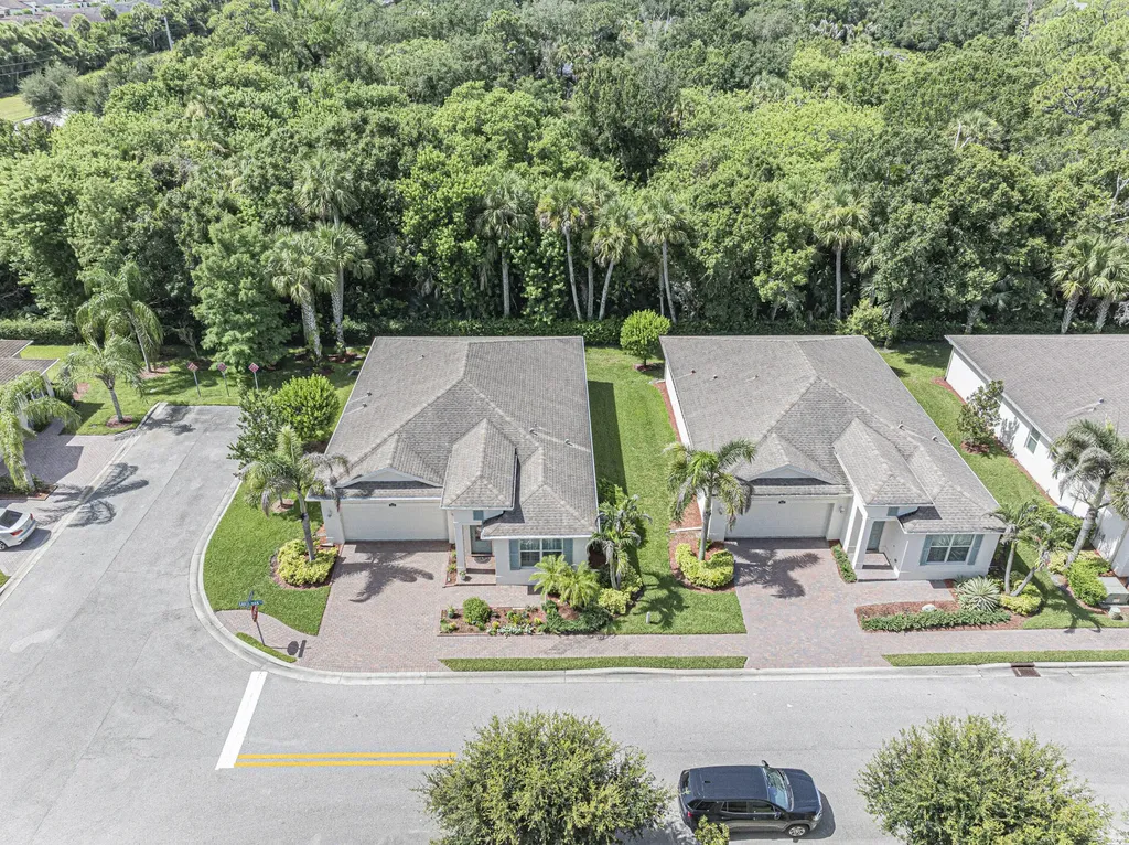 7425 Great Oak Place Vero Beach FL 32966