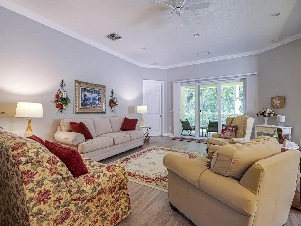 7425 Great Oak Place Vero Beach FL 32966