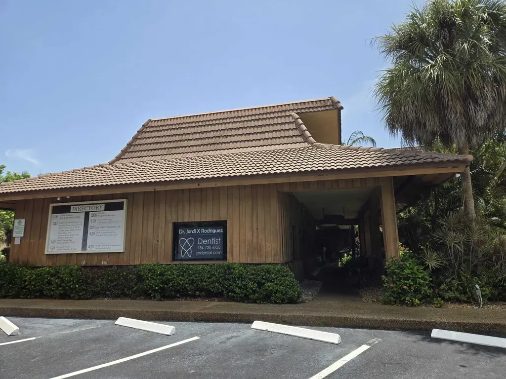 6610 N University Drive Tamarac FL 33321