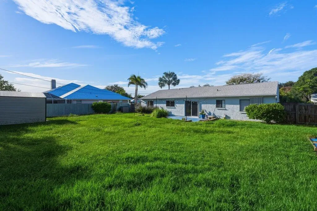 2773 SE Brevard Avenue Port St Lucie FL 34952