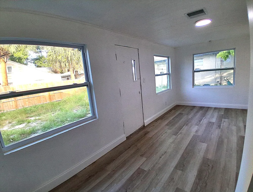 623 45th Street West Palm Beach FL 33407