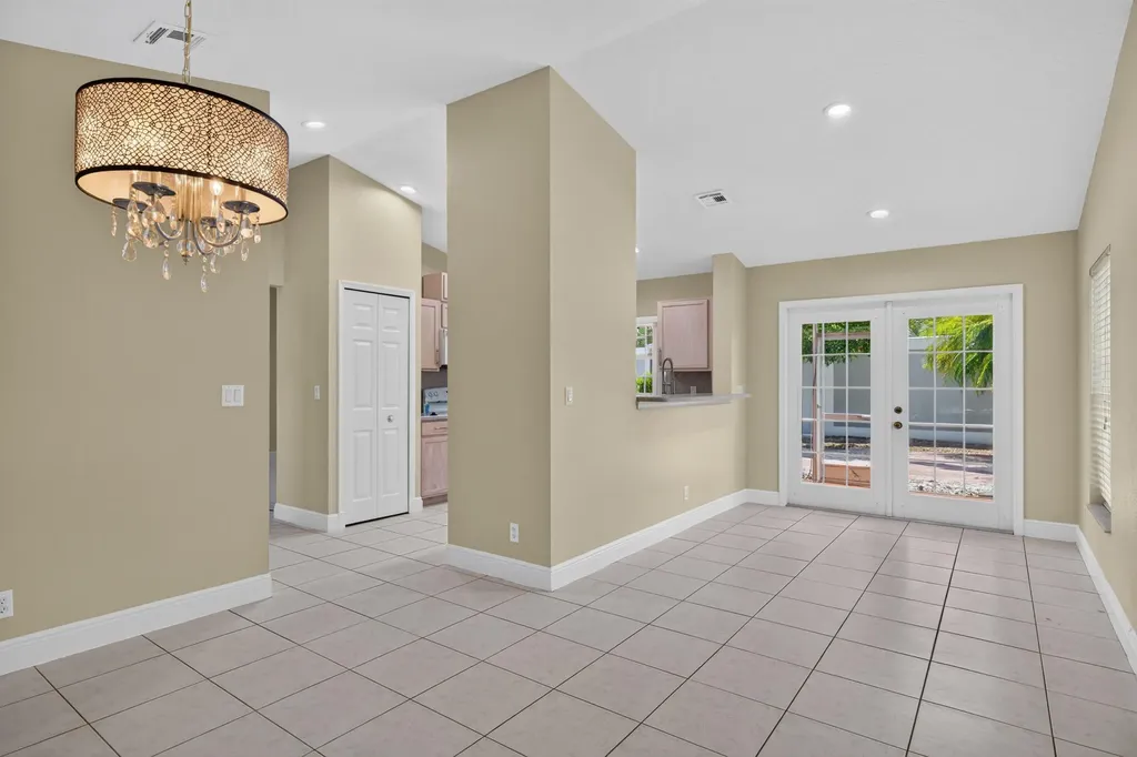 4481 NW 20th Avenue Oakland Park FL 33309