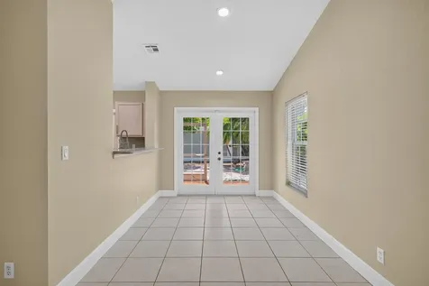 4481 NW 20th Avenue Oakland Park FL 33309