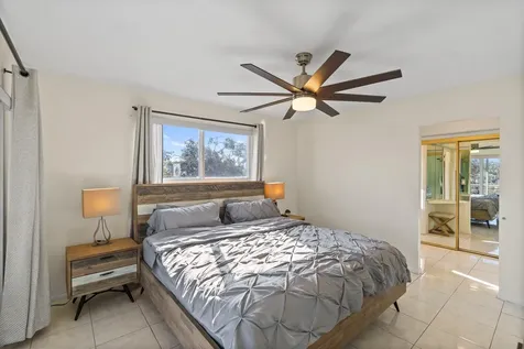 2223 Park Lane Hollywood FL 33021