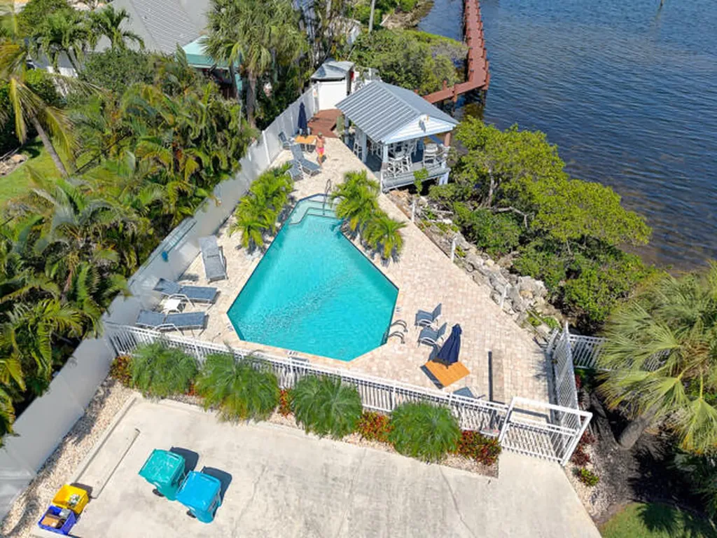 622 Mariners Way Boynton Beach FL 33435