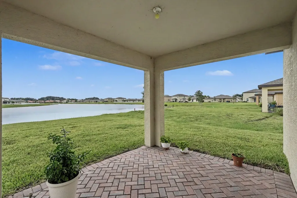 969 Bent Creek Drive Fort Pierce FL 34947