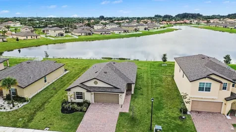 969 Bent Creek Drive Fort Pierce FL 34947