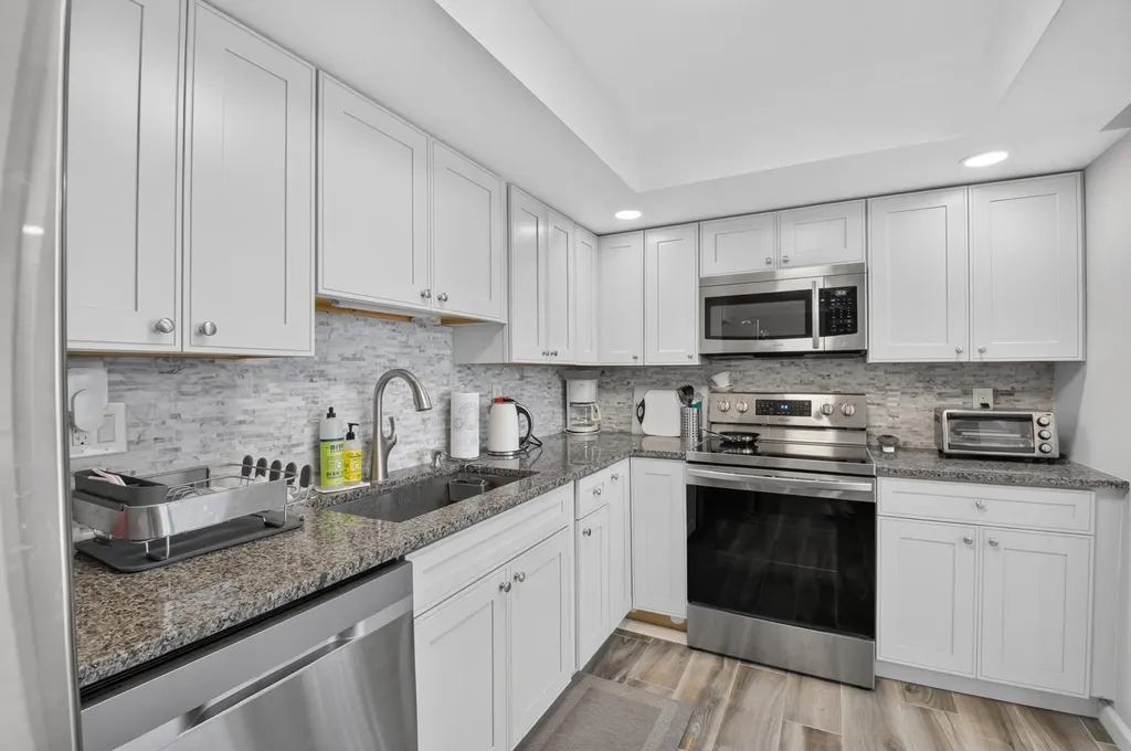 7738 Lakeside Boulevard Boca Raton FL 33434