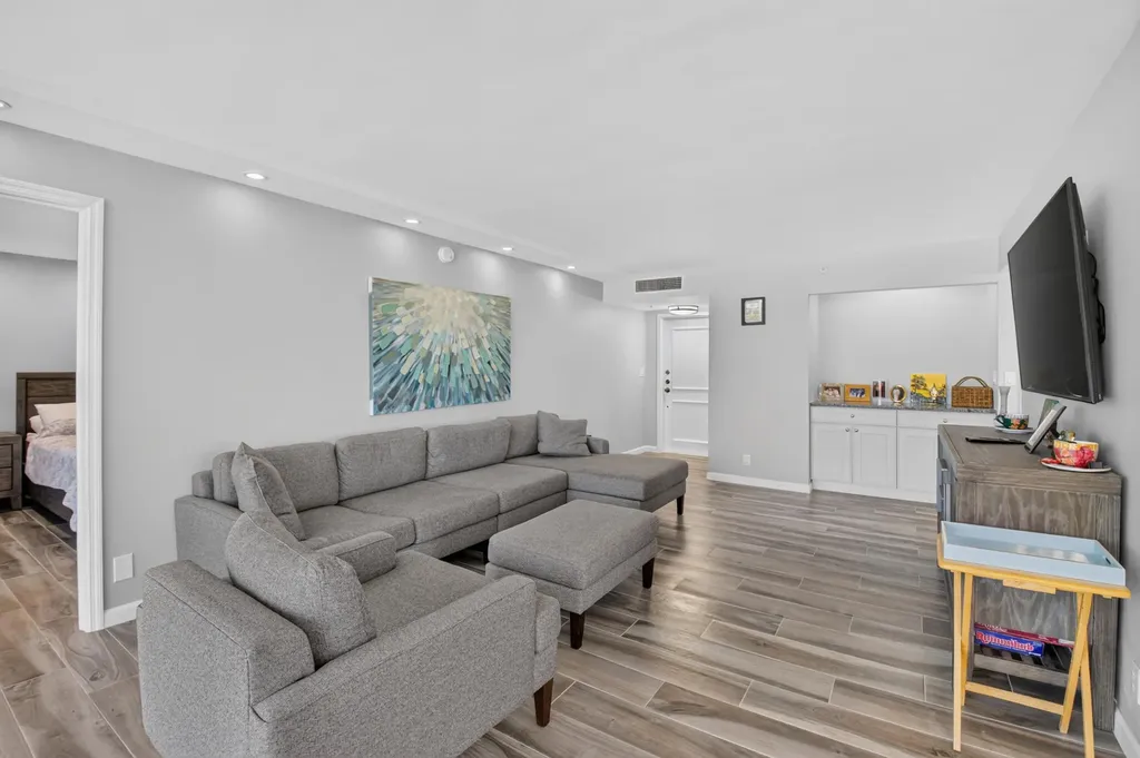 7738 Lakeside Boulevard Boca Raton FL 33434
