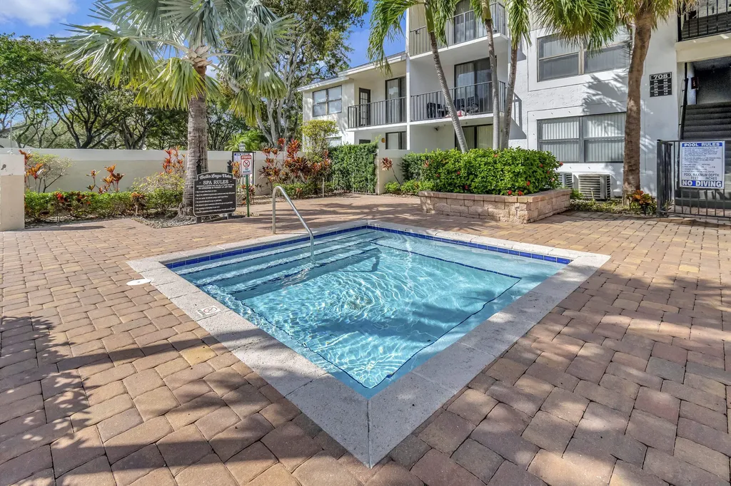 752 Executive Center Drive West Palm Beach FL 33401