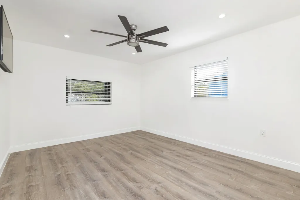 2474 Douglas Avenue Delray Beach FL 33444