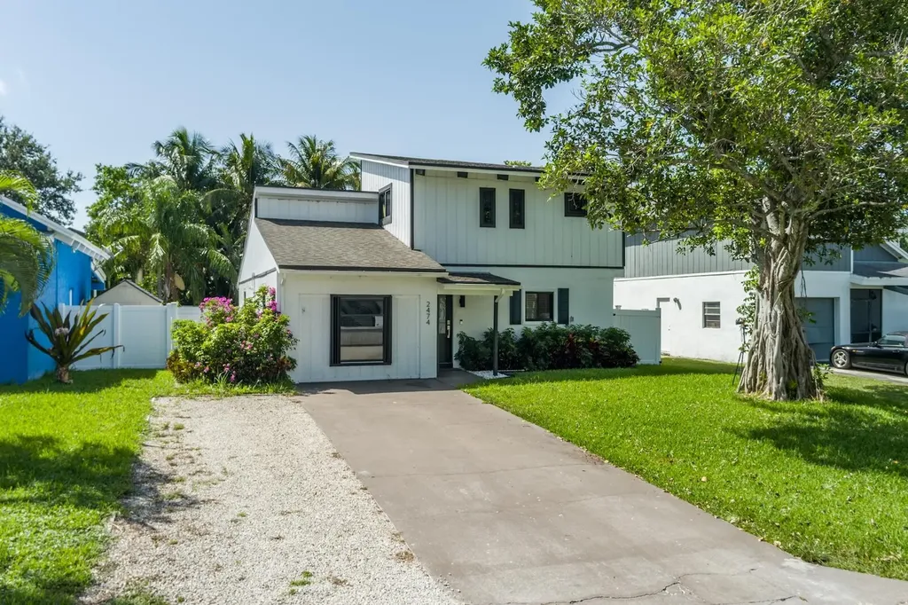 2474 Douglas Avenue Delray Beach FL 33444