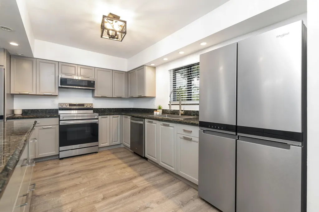 2474 Douglas Avenue Delray Beach FL 33444