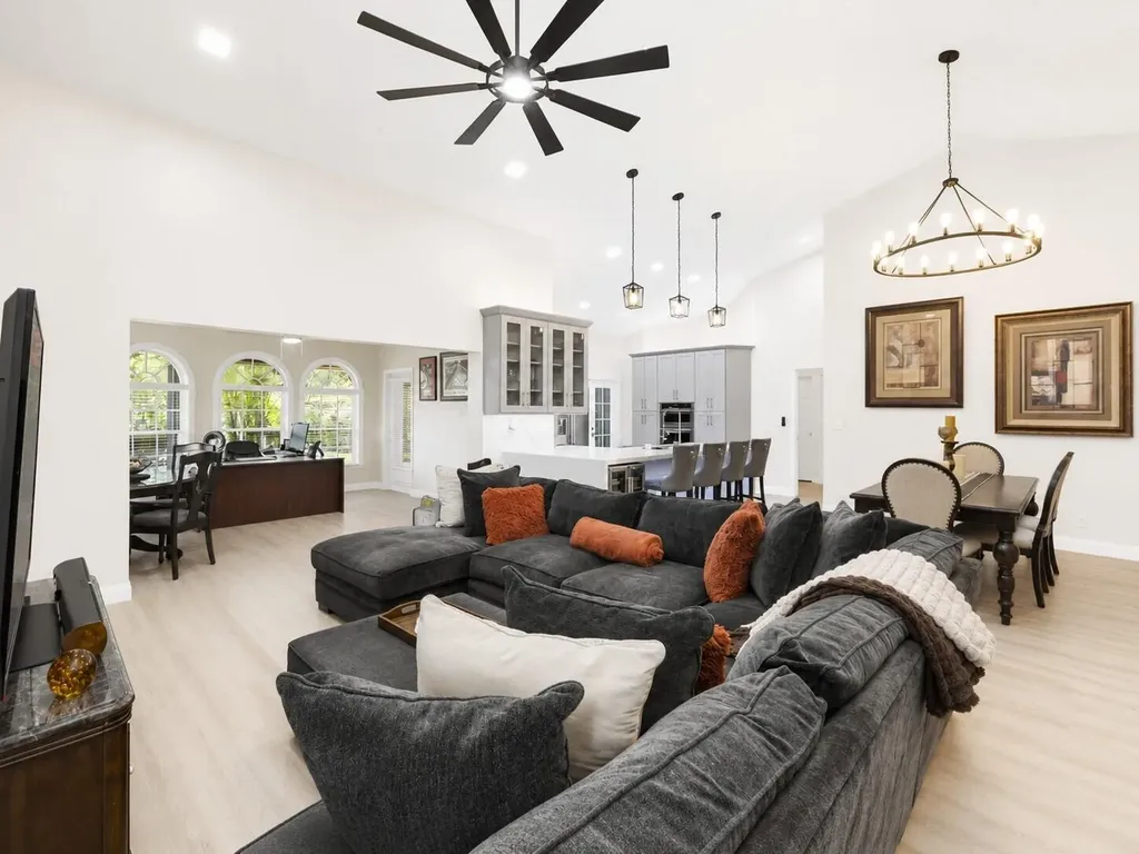 2075 NW 127th Terrace Coral Springs FL 33071