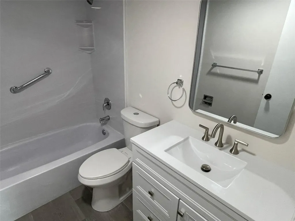 3099 NW 48th Avenue Lauderdale Lakes FL 33313